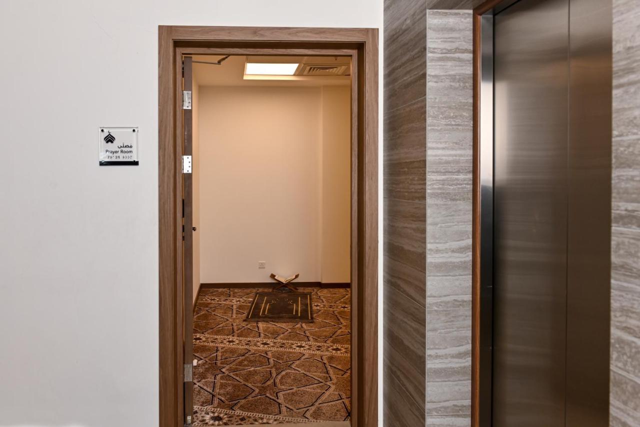 Comfort Hotel Jeddah King Road Exterior photo